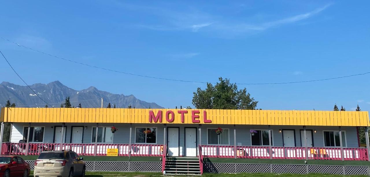 Glacier View Inn Haines Junction Ngoại thất bức ảnh