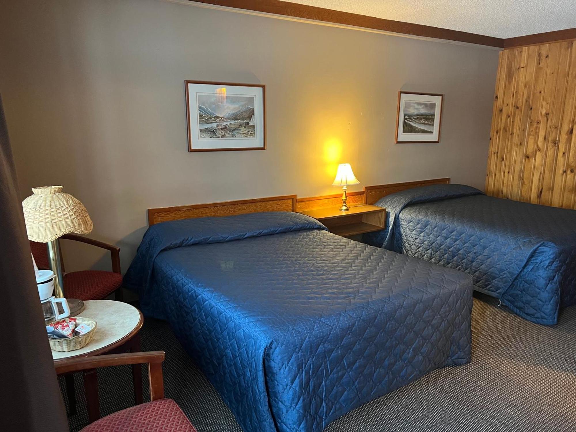 Glacier View Inn Haines Junction Ngoại thất bức ảnh